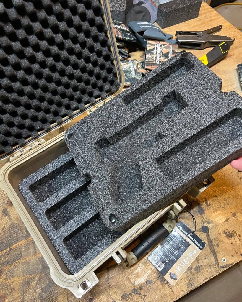 GUNFORMZ Pistol Apache A2800 V1 Gunformz Semi Custom Foam Case Kits